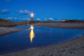 Vuurtoren - Ringen in de hoeken.