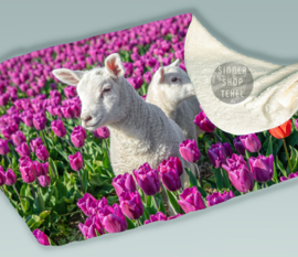 Lammetjes en Paarse Tulpen, Fleece Deken.