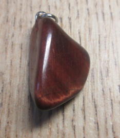 Tijgeroog rood hanger (K33)