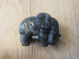 Olifant Labradoriet (#82)