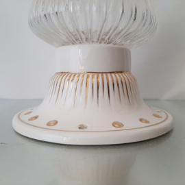 Art Deco porseleinen plafondlamp met kap van geribd glas | DRG lamp