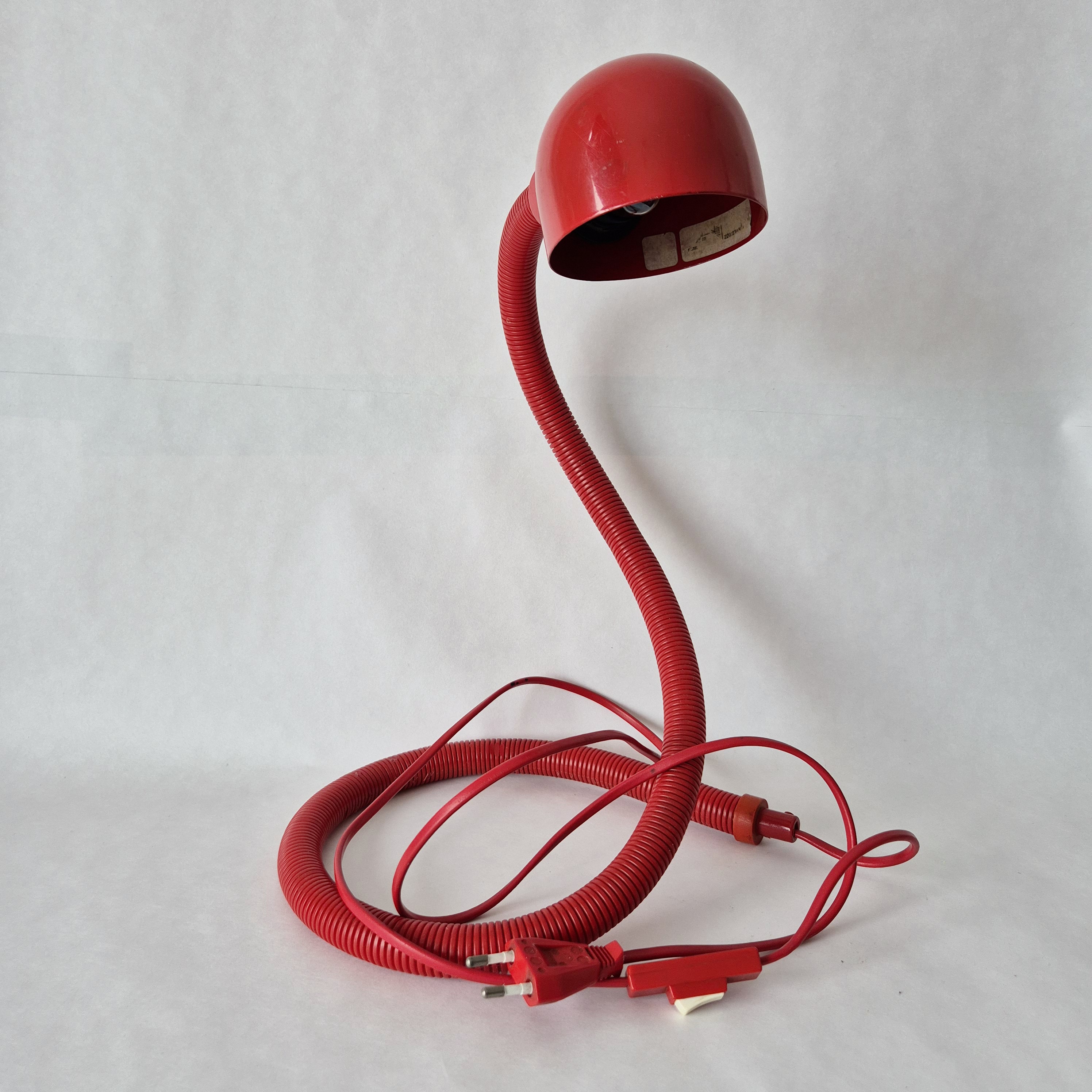 Snake lamp van Isao Hosoe | Valenti - Tafellamp - Hebi | Vintage slangenlamp | Snake lamp rood of wit