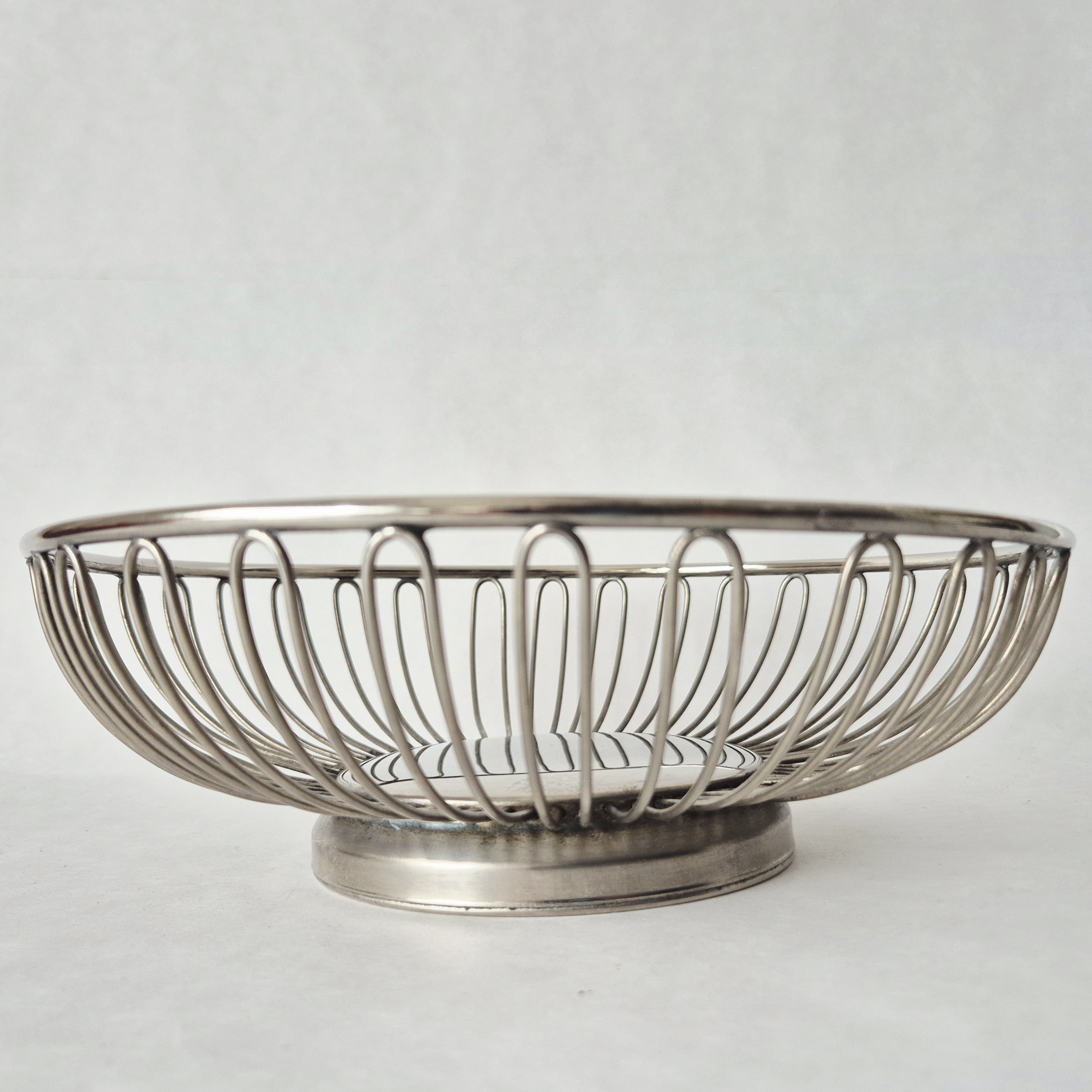 Vintage fruitmand in de stijl van Alessi | Draadmand | Fruitmand naar ontwerp uit de jaren 50