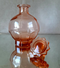 Franse vintage roze likeurset, likeurfles met glazen en bord