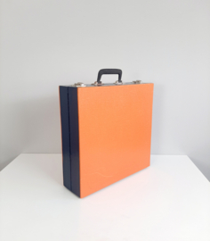 Jaren 70 oranje/blauwe LP koffer met foldersysteem