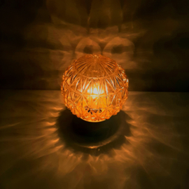 Vintage gele plafondlamp met geometrisch patroon | Jaren 60 plafondlamp met bakelieten houder