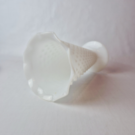 Anchor Hocking vaas | Vintage melkglazen vaas | Hobnail vaas