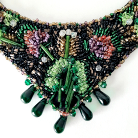 Geborduurde ketting met kralen | Vintage ketting met bloemdecor