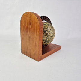 Boekensteun globe