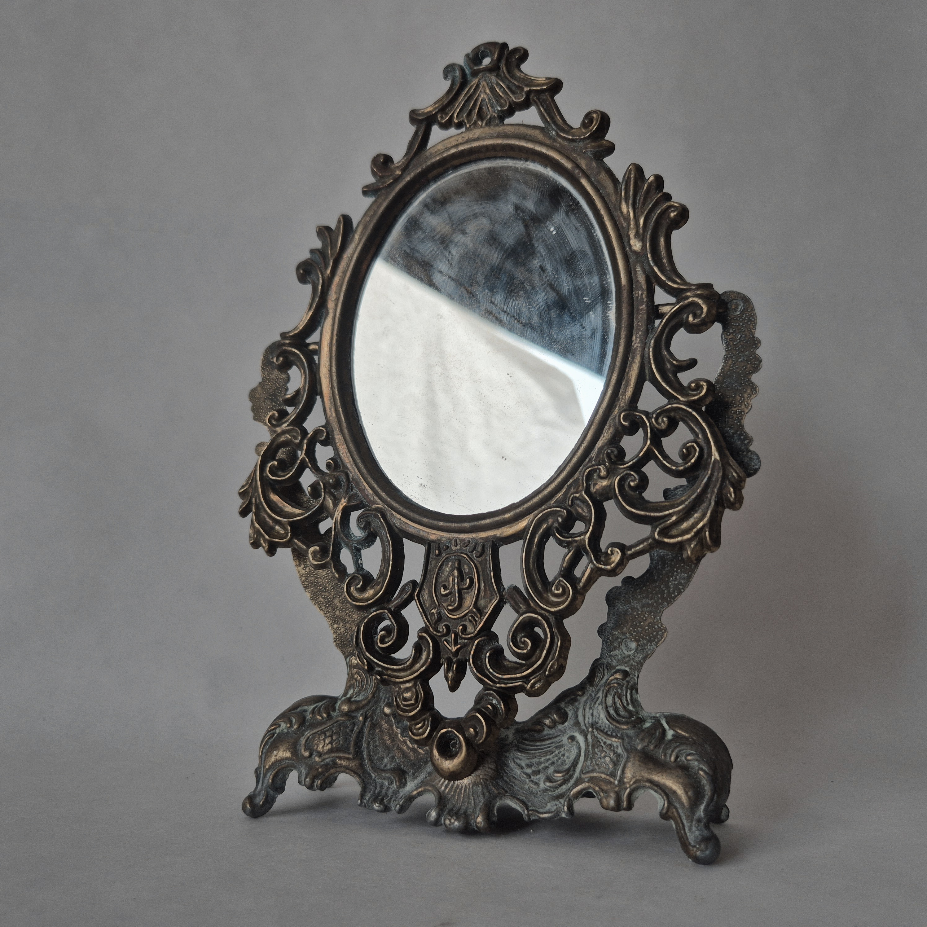 Vintage messing make-up spiegel | Tafel spiegel | Spiegel met barok design | Tafelspiegel Italiaans design