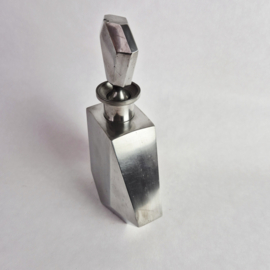 Vintage LG Étains 97% Tin Geometrische Fles | Vintage decanter in Art Deco stijl