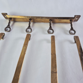 Set Antiek Messing Keukengerei met Wandrek