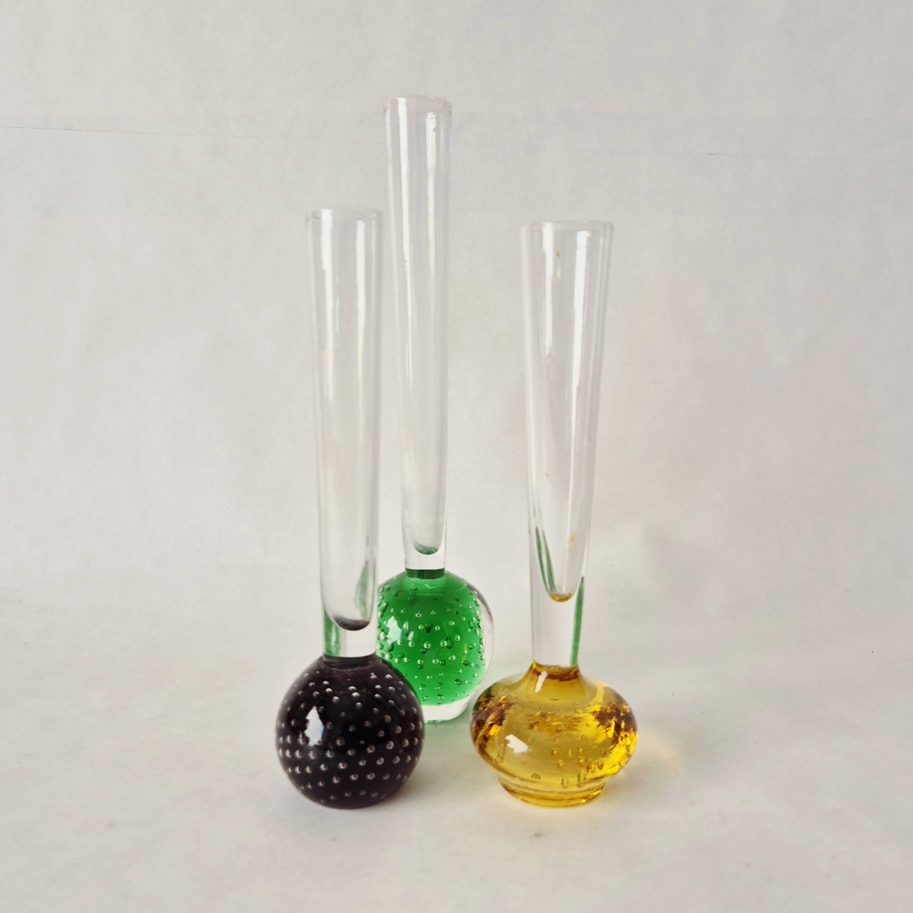 Set van 3 vaasjes bubbels | Gekleurde glazen bolvazen | Rozenvaas