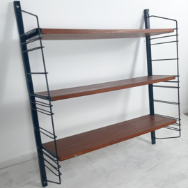 Vintage wandrek, boekenrek in Tomado-stijl