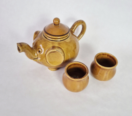 Jaren 70 theeservies Olifant