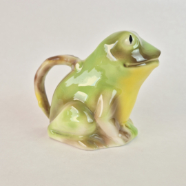 Tony Wood studio melkkan kikker | Frog Cream