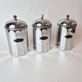 Set van 3 Art Deco chromen voorraadpotten met label