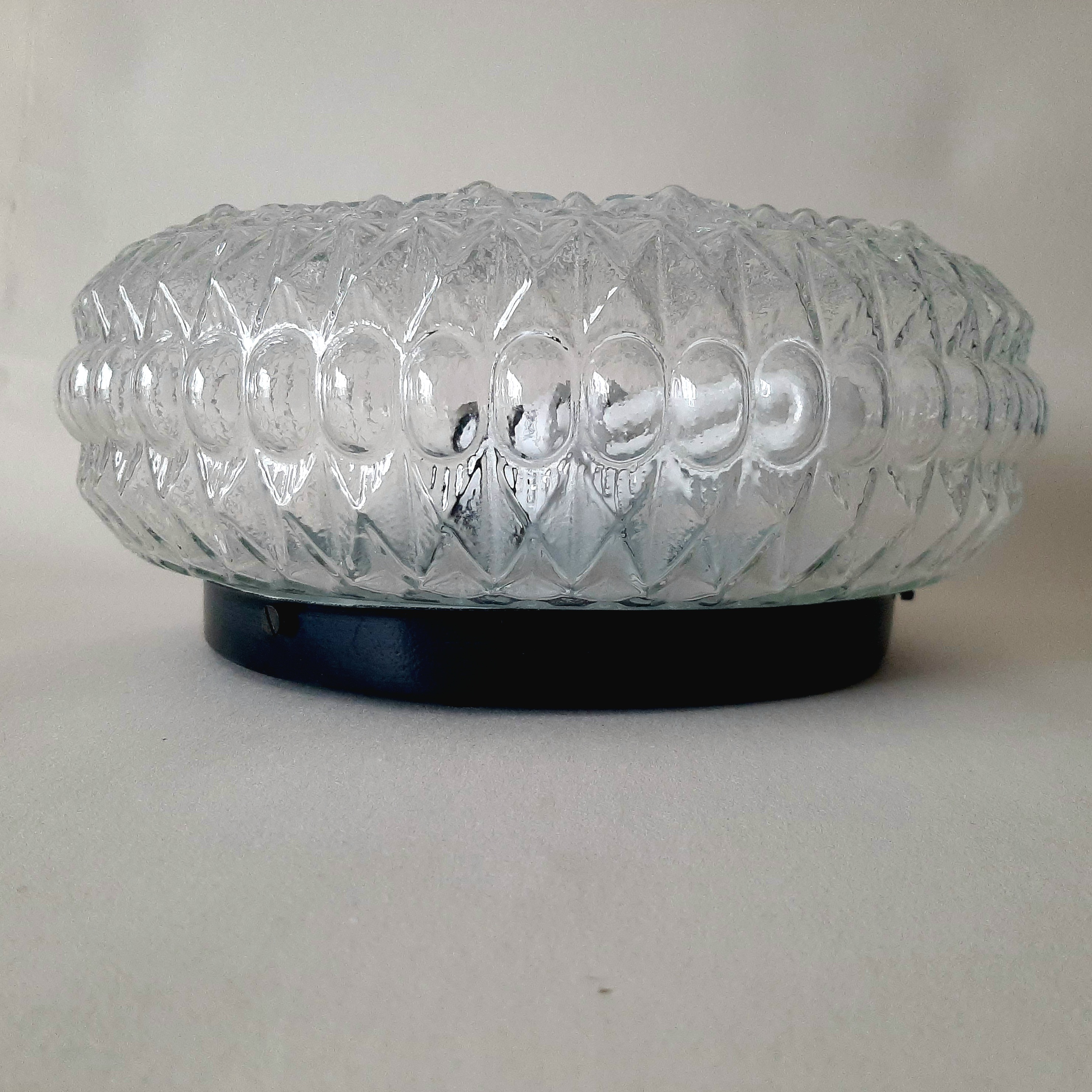 Grote jaren 60 glazen plafondlamp, Vintage plafonniere met bloemmotief