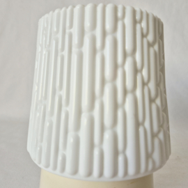 Vintage opaline glazen plafondlamp – wit reliëf