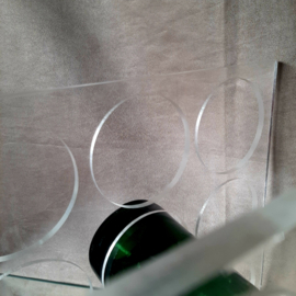 Jaren 80 plexiglas wijnrek