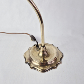 Art Nouveau tafellamp met satijnglazen kap