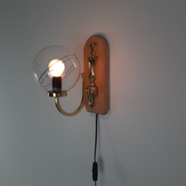 Jaren 80 wandlamp met glazen bol