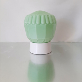 Thabur Art Deco plafondlamp in groen | Pastelgroene schroefbol