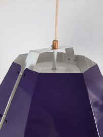 Paars metalen hanglamp, toegeschreven aan Hans Agne Jakobsson, Svera, mid century modern Zweden