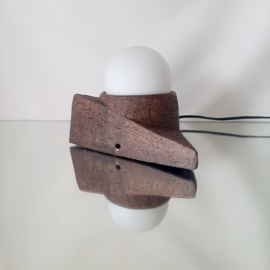 Brutalist wand- of tafellamp | Wandlamp driehoek | Keramische tafellamp