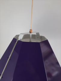 Paars metalen hanglamp, toegeschreven aan Hans Agne Jakobsson, Svera, mid century modern Zweden