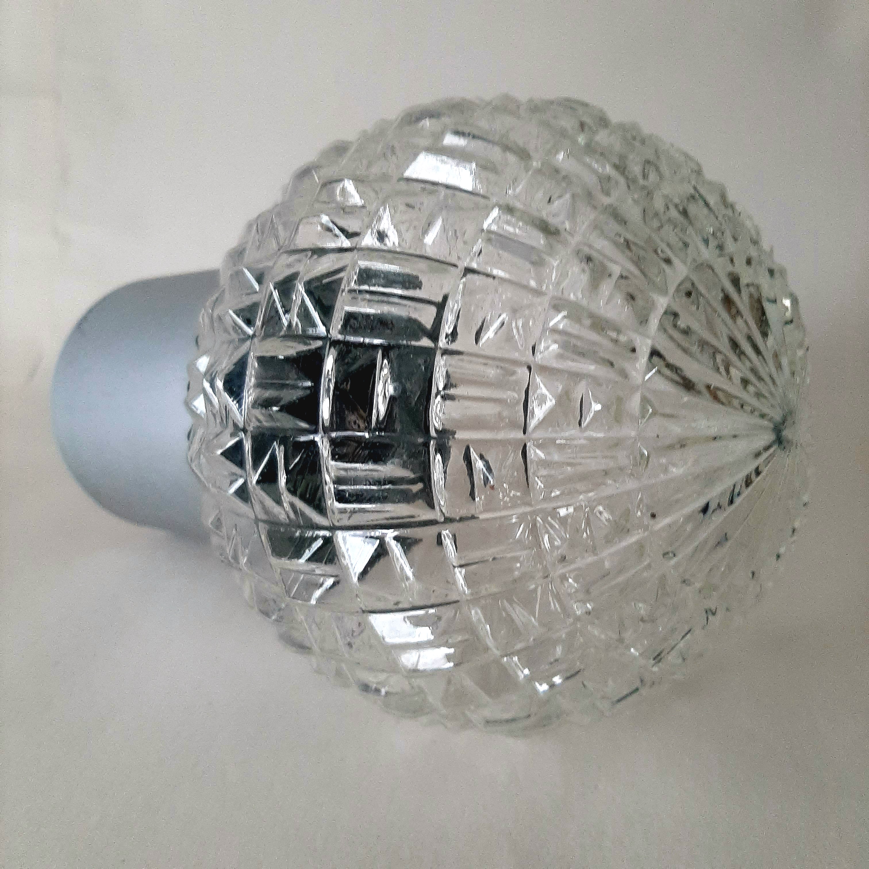 Jaren 60 plafondlamp | Schroefbol | Glazen bewerkte bol