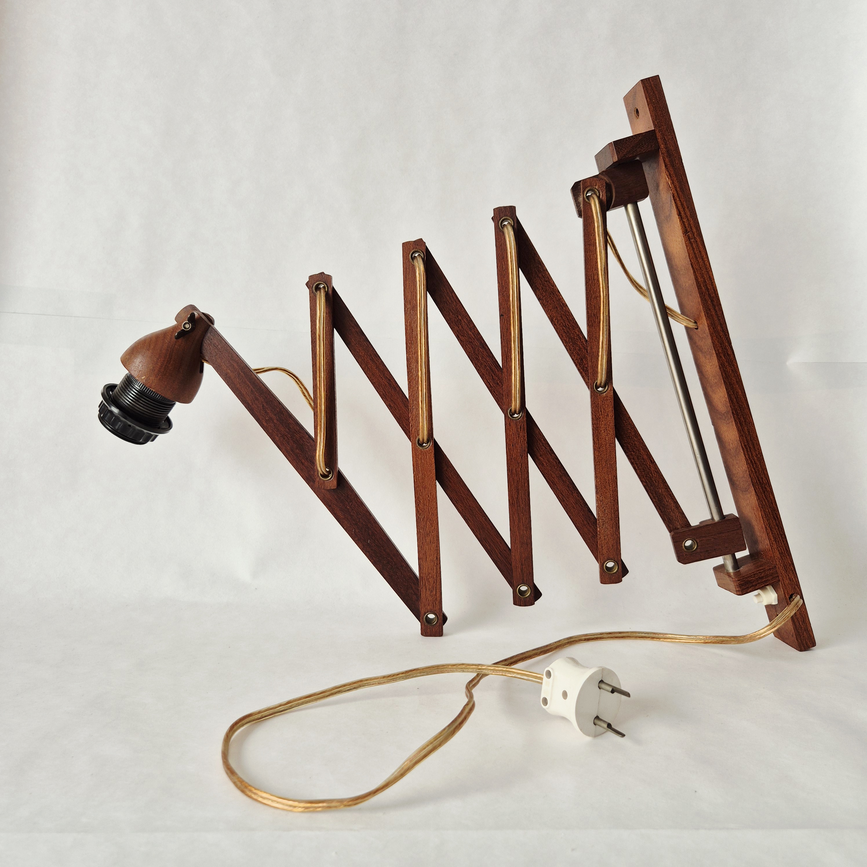 Houten schaarlamp met zwenkarm | Jaren 70 wandlamp