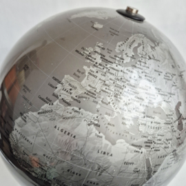 Design Wereldbol van Jacob Wagner & Louis Christ voor MENU