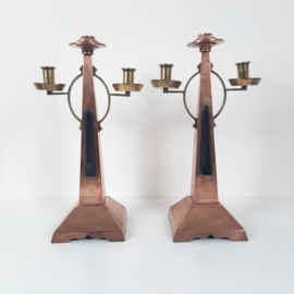 Set van 2 prachtige Amsterdamse School | Art Deco koperen kandelaars