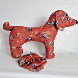 Vintage stoffen hond | Knuffel rood met bloemenprint