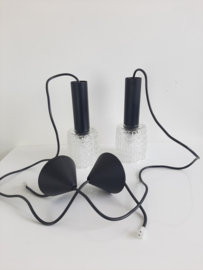 Set van 2 vintage hanglampen met glazen lampenkap, 60s design