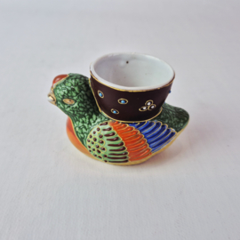 Vintage Japanse Satsuma eierdop met moriage-decoratie