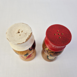 Jaren 70 peper en zoutstel in de vorm van poppetjes