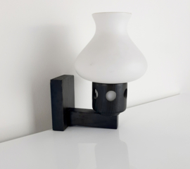 Vintage jaren 70 wandlampje | Houten lamp met glazen kapje