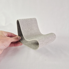 Willy Guhl Loop Chair voor Eternit Miniatuurstoel