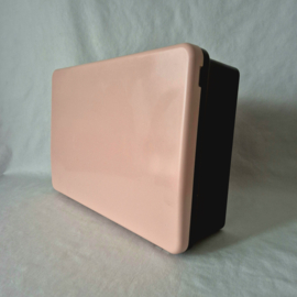 Medicijnkastje bakeliet in roze en zwart | Vintage badkamerkastje | Plaster Beinasco Torino