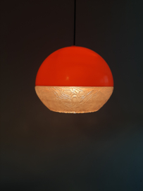Vintage jaren 70 hanglamp, kunststof oranje bol hanglamp