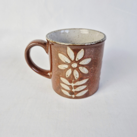 Vintage Jaren 70 mok met bloem