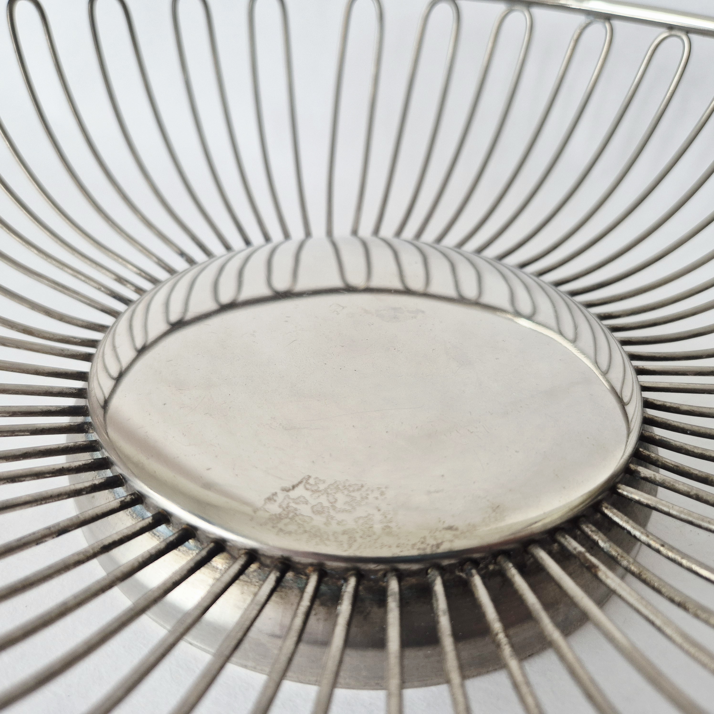 Vintage fruitmand in de stijl van Alessi | Draadmand | Fruitmand naar ontwerp uit de jaren 50