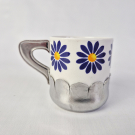 Vintage espresso kopjes met bloemen