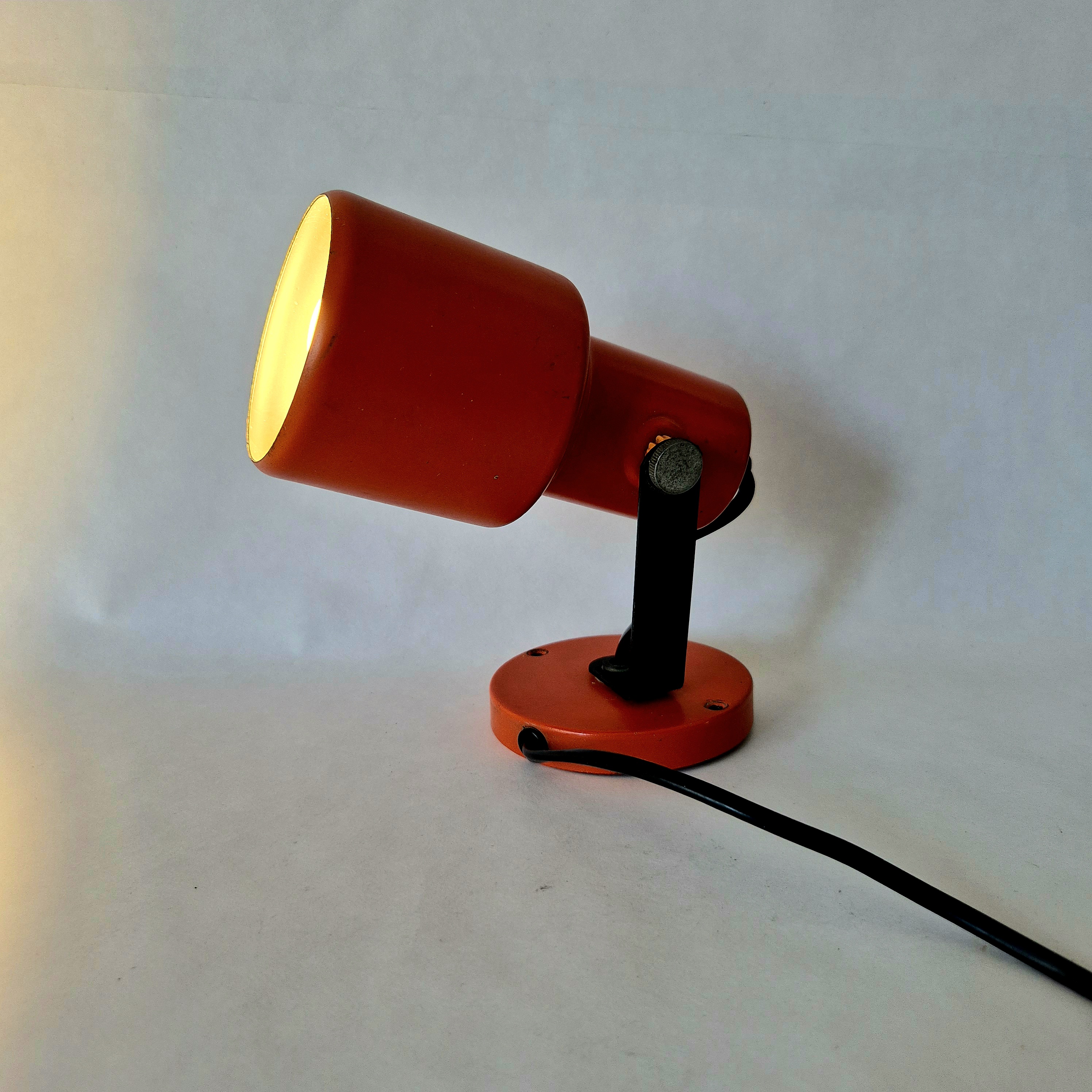 Vintage oranje spot, jaren 70 wand of plafondlamp