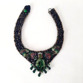 Geborduurde ketting met kralen | Vintage ketting met bloemdecor