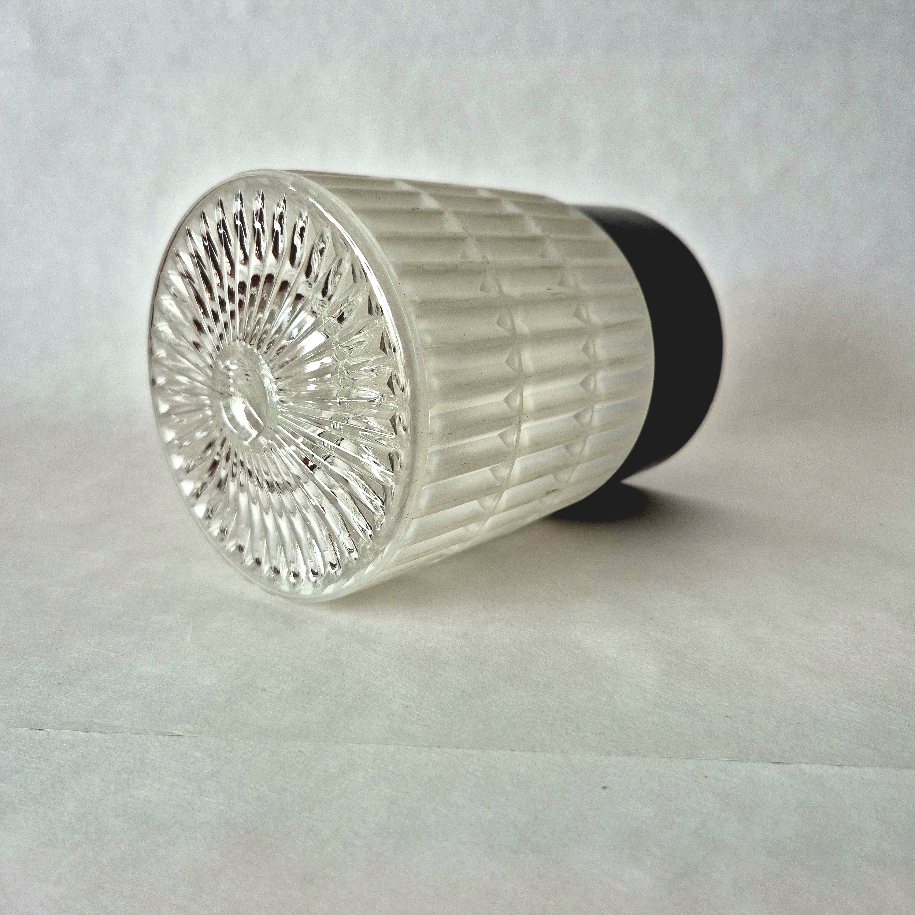 Jaren 60 plafondlamp | Schroefbol | Glazen bewerkte bol | Erco | Bakeliet