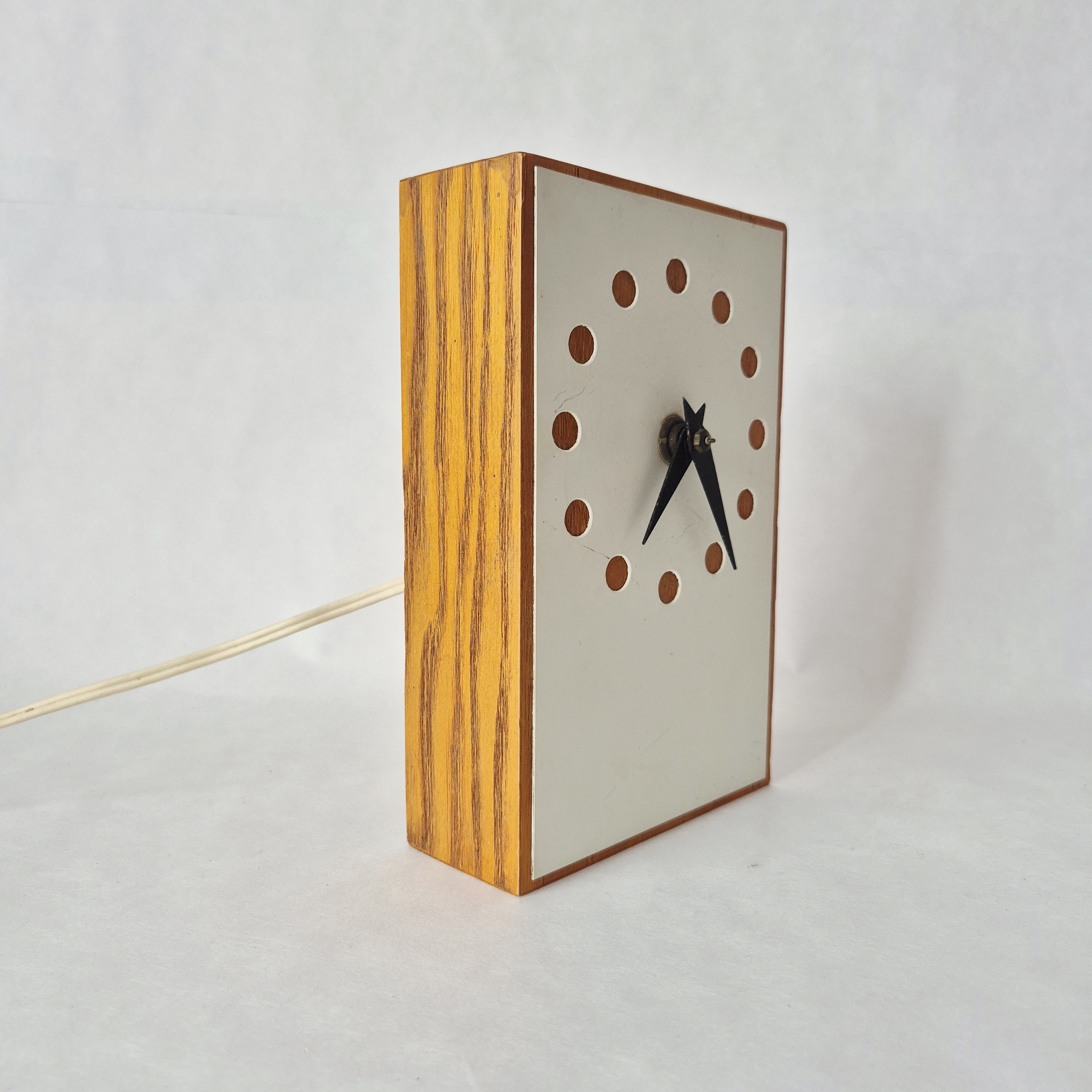 Nufa tafelklok | MCM klok | Jaren 60 klok | Midcentury modern tafelklok