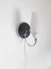 Jaren 50 wandlamp, chroom met zwart, vintage lampje